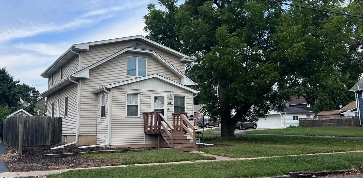 141 N Lord Avenue, Carpentersville, IL 60110 - #1