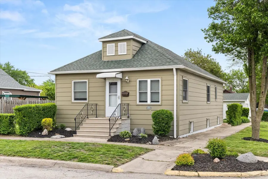 222 19th Avenue, Ottawa, IL 61350 - #2