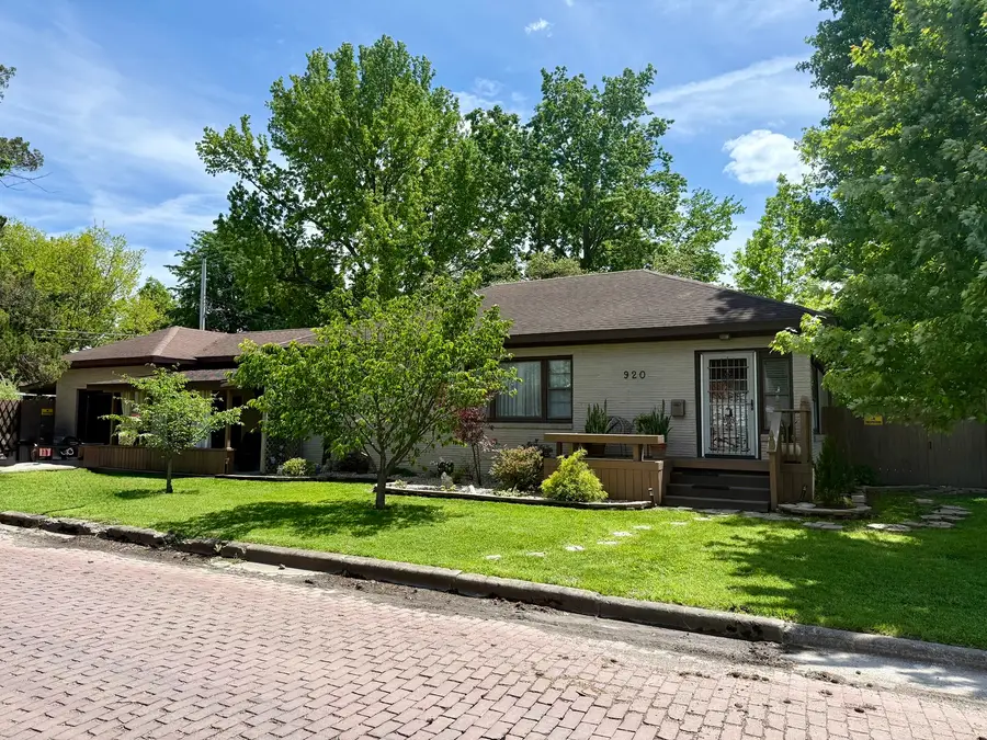 920 N 14th Street, Herrin, IL 62948 - #3