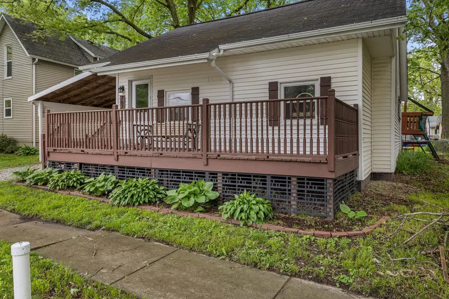 702 E Lincoln Street, Monticello, IL 61856 - #2