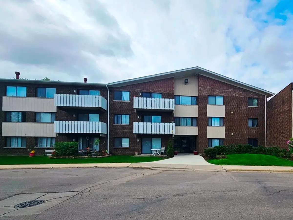 3000 Bayside Drive #311, Palatine, IL 60074 - #1