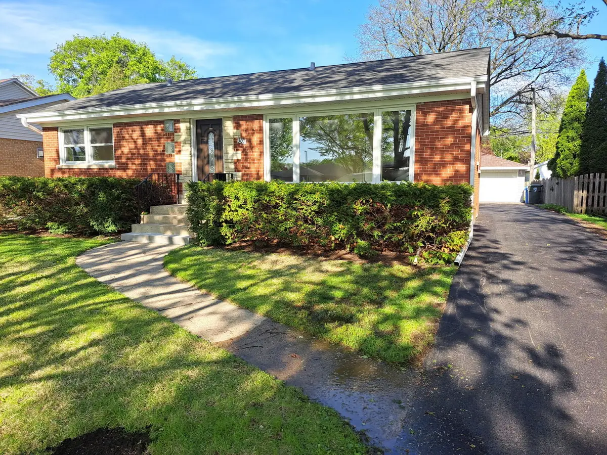 307 N Fairview Avenue, Mount Prospect, IL 60056 - #1