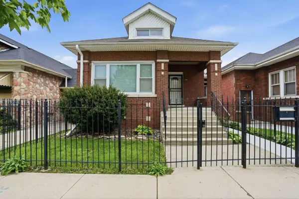 7923 S Luella Avenue, Chicago, IL 60617