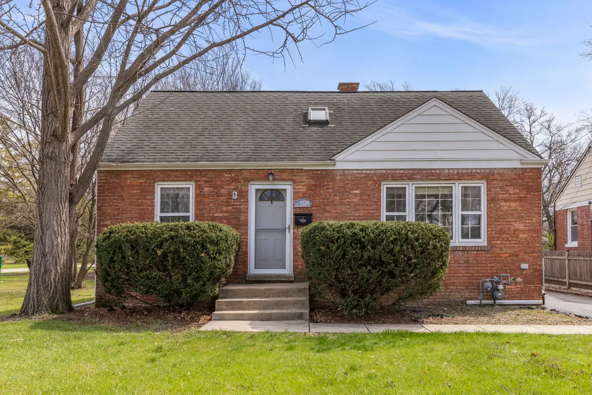 261 Melrose Avenue, Elmhurst, IL 60126 - #1