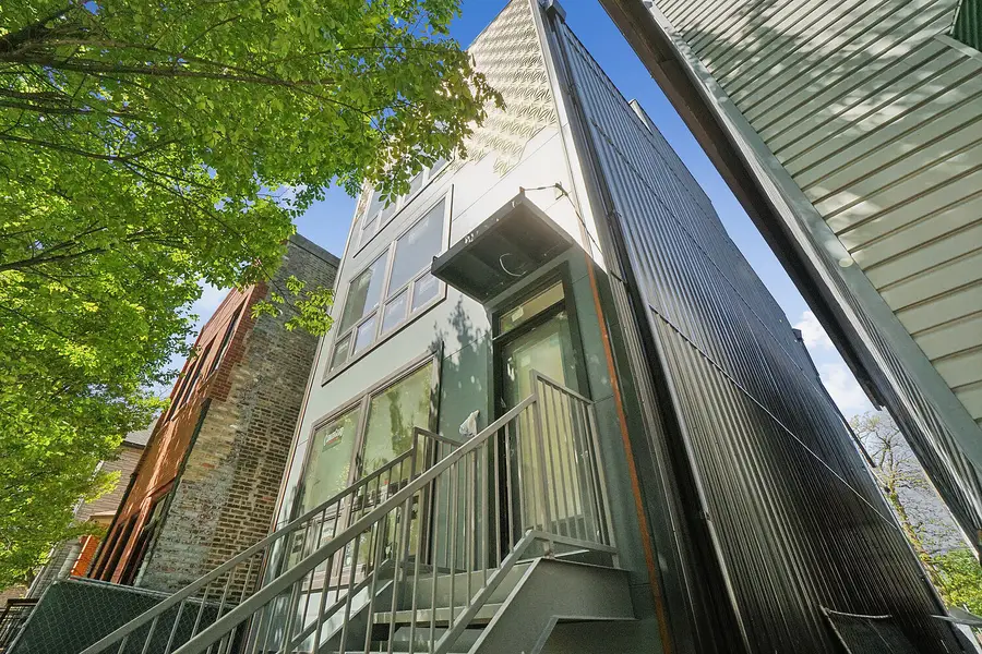 3116 N Western Avenue #2, Chicago, IL 60618 - #2