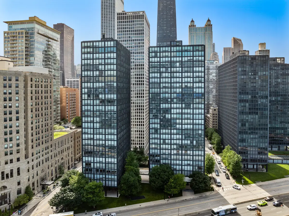 880 N Lake Shore Drive #12GH, Chicago, IL 60611 - #1