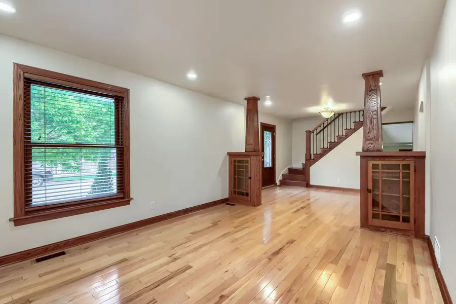 10401 S Trumbull Avenue, Chicago, IL 60655 - #3