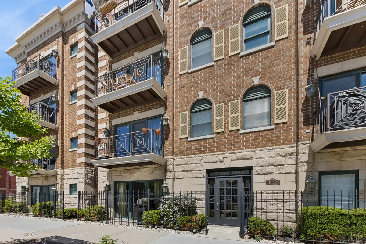1152 W Roscoe Street #1W, Chicago, IL 60657 - #1