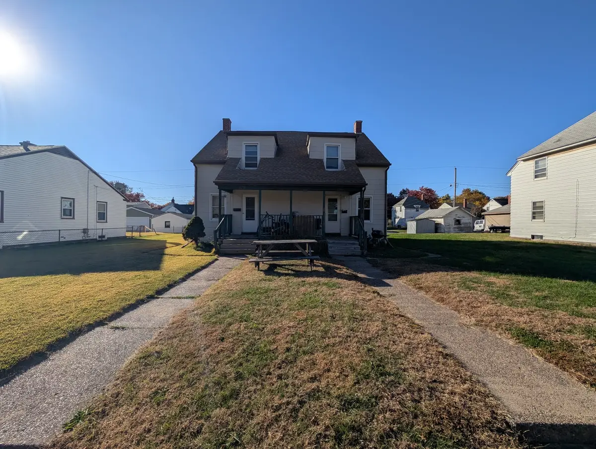 222 S Elmwood Avenue, Davenport, IA 52802 - #1