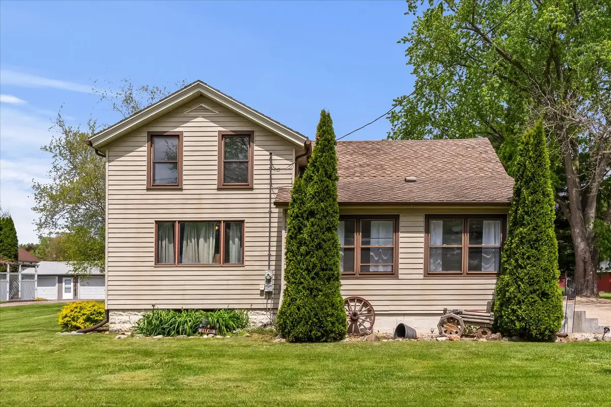 440 E Lasalle Street, Somonauk, IL 60552 - #1