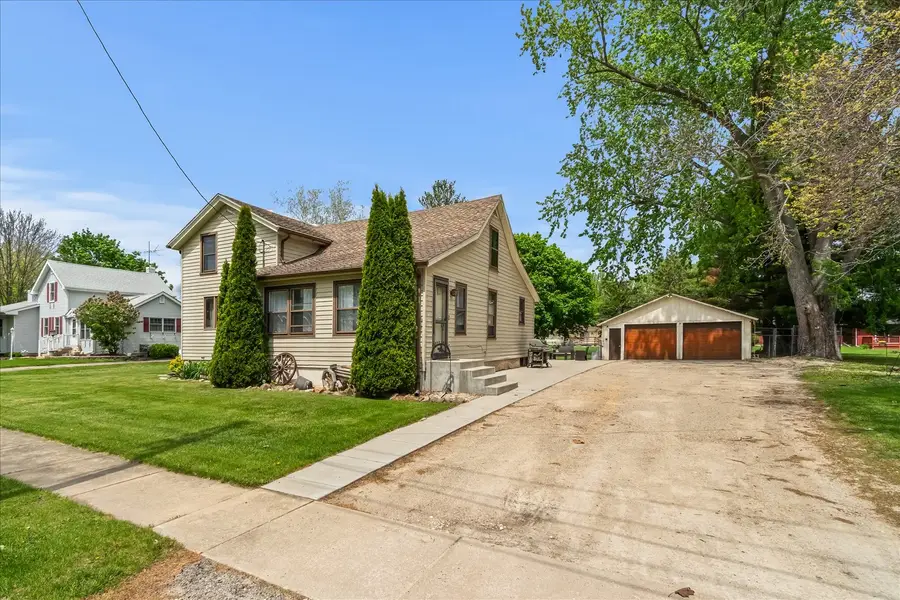 440 E Lasalle Street, Somonauk, IL 60552 - #2