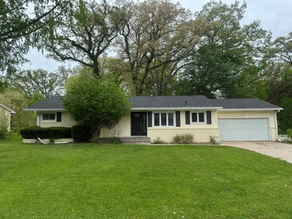 571 26th Avenue Court, East Moline, IL 61244