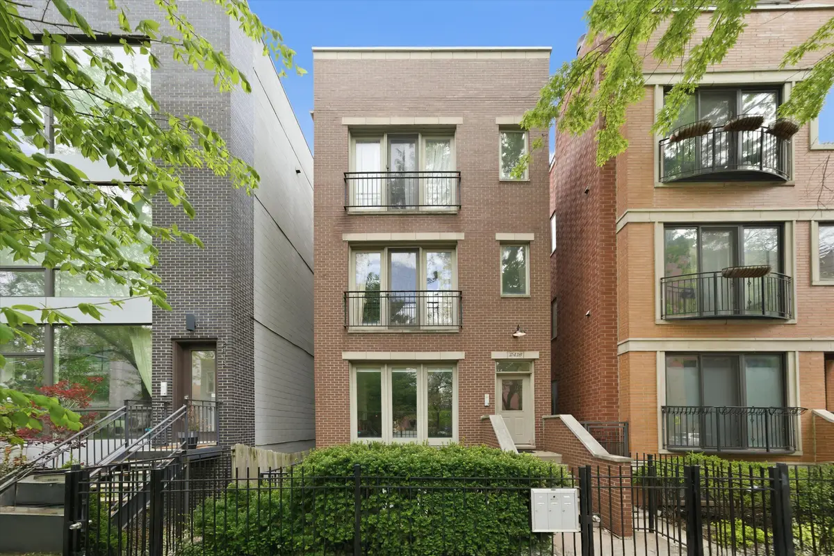 2416 W Thomas Street #2, Chicago, IL 60622 - #1