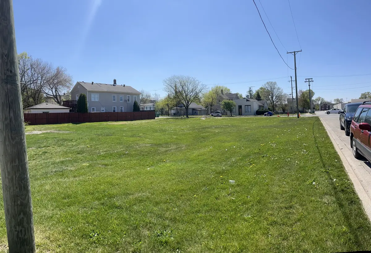 251 E Jackson Street, Joliet, IL 60432 - #1