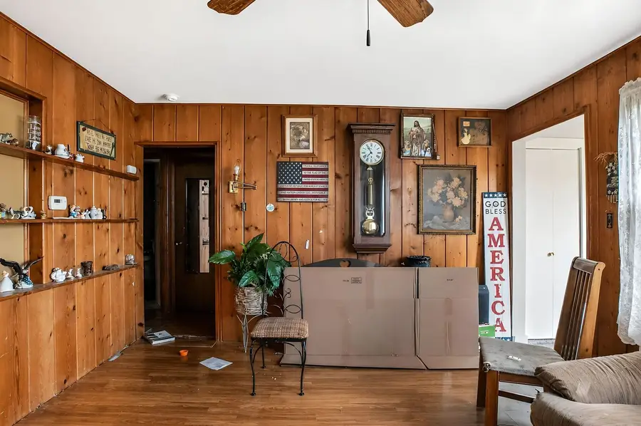1622 Chicago Street, Dixon, IL 61021 - #3