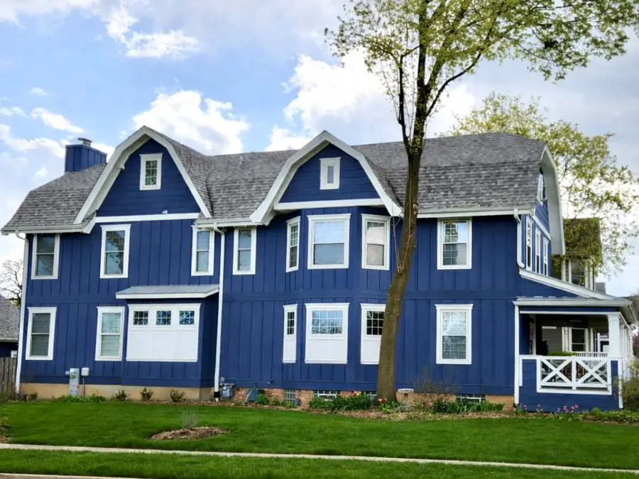 205 W Cook Avenue, Libertyville, IL 60048 - #3