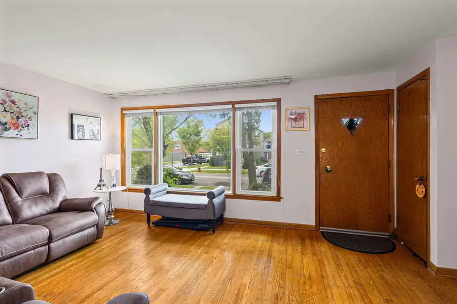 4855 W Gunnison Street, Chicago, IL 60630 - #2