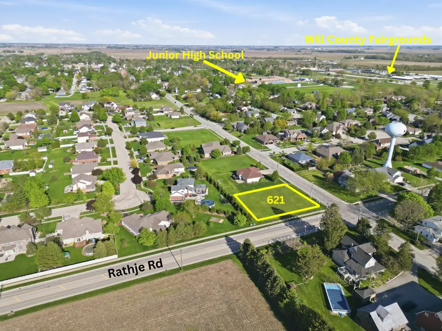 621 W Corning Avenue, Peotone, IL 60468 - #2