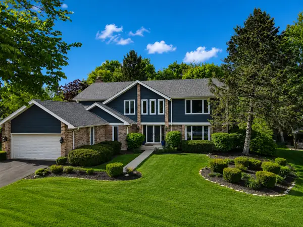 250 Covington Drive, Barrington, IL 60010