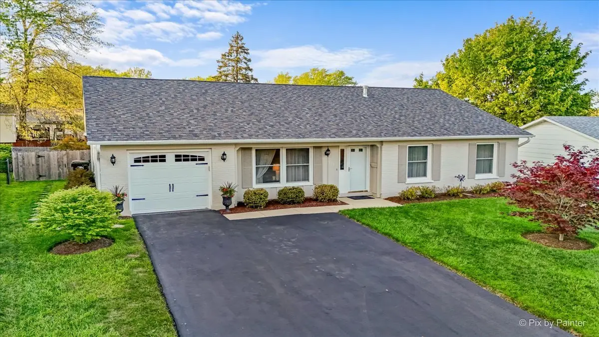 666 Surryse Road, Lake Zurich, IL 60047 - #1