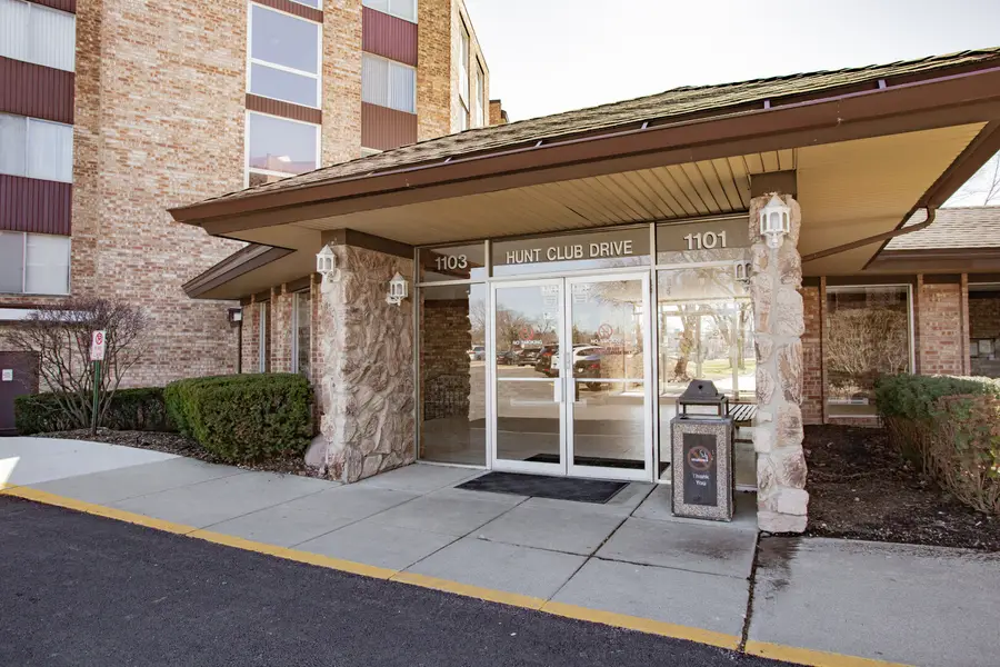 1101 S Hunt Club Drive #403, Mount Prospect, IL 60056 - #2