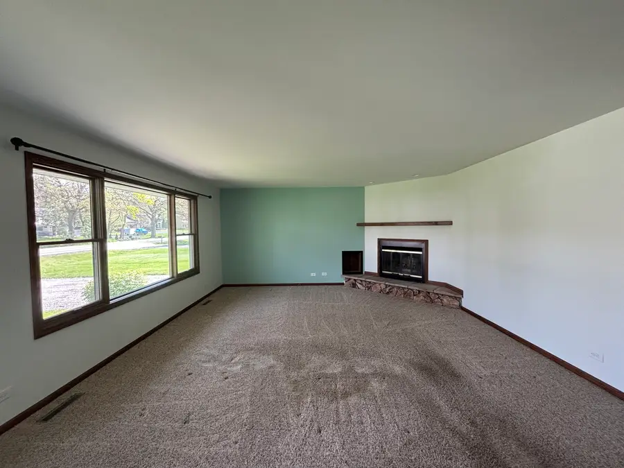 9509 Ballard Road, Crystal Lake, IL 60014 - #2
