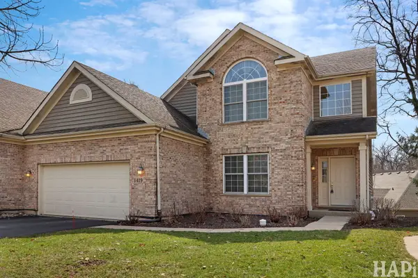 1419 White Oak Lane, Woodstock, IL 60098