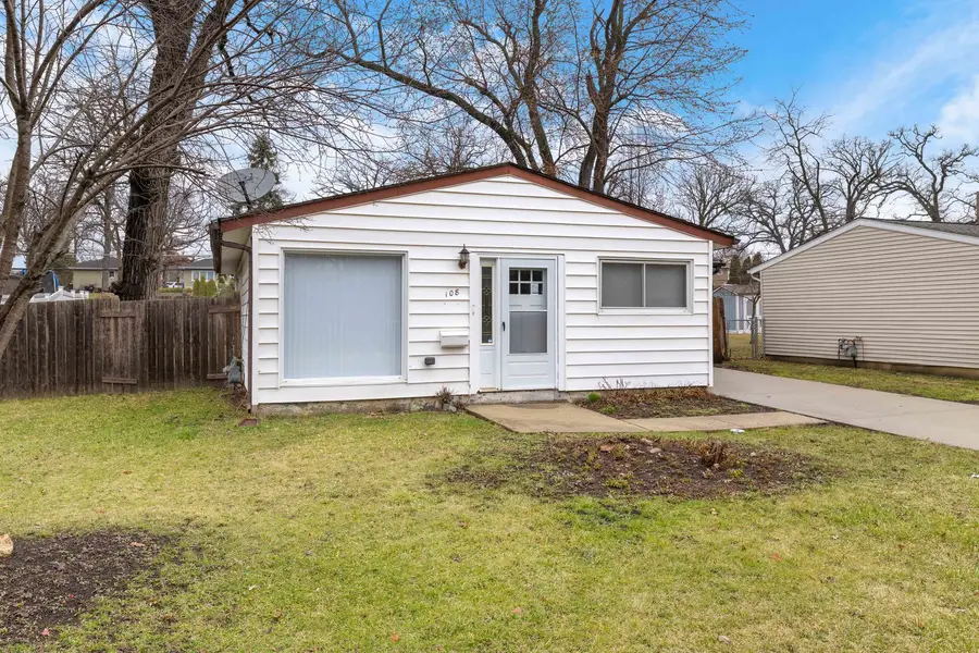 108 Walnut Drive, Streamwood, IL 60107 - #3