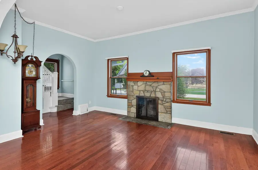 32W183 Glos Street, Wayne, IL 60184 - #3