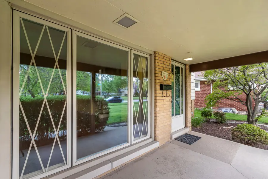 179 N Hampshire Avenue, Elmhurst, IL 60126 - #3