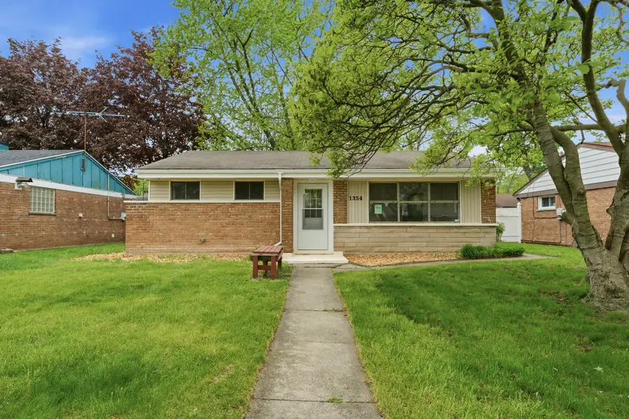 1354 Hirsch Avenue, Calumet City, IL 60409 - #2