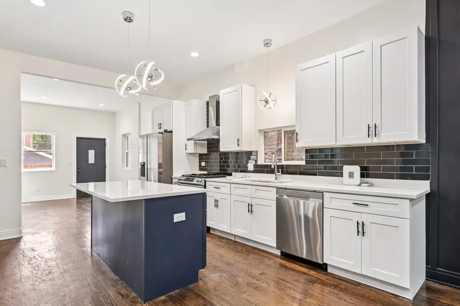 6547 S Langley Avenue, Chicago, IL 60637 - #3