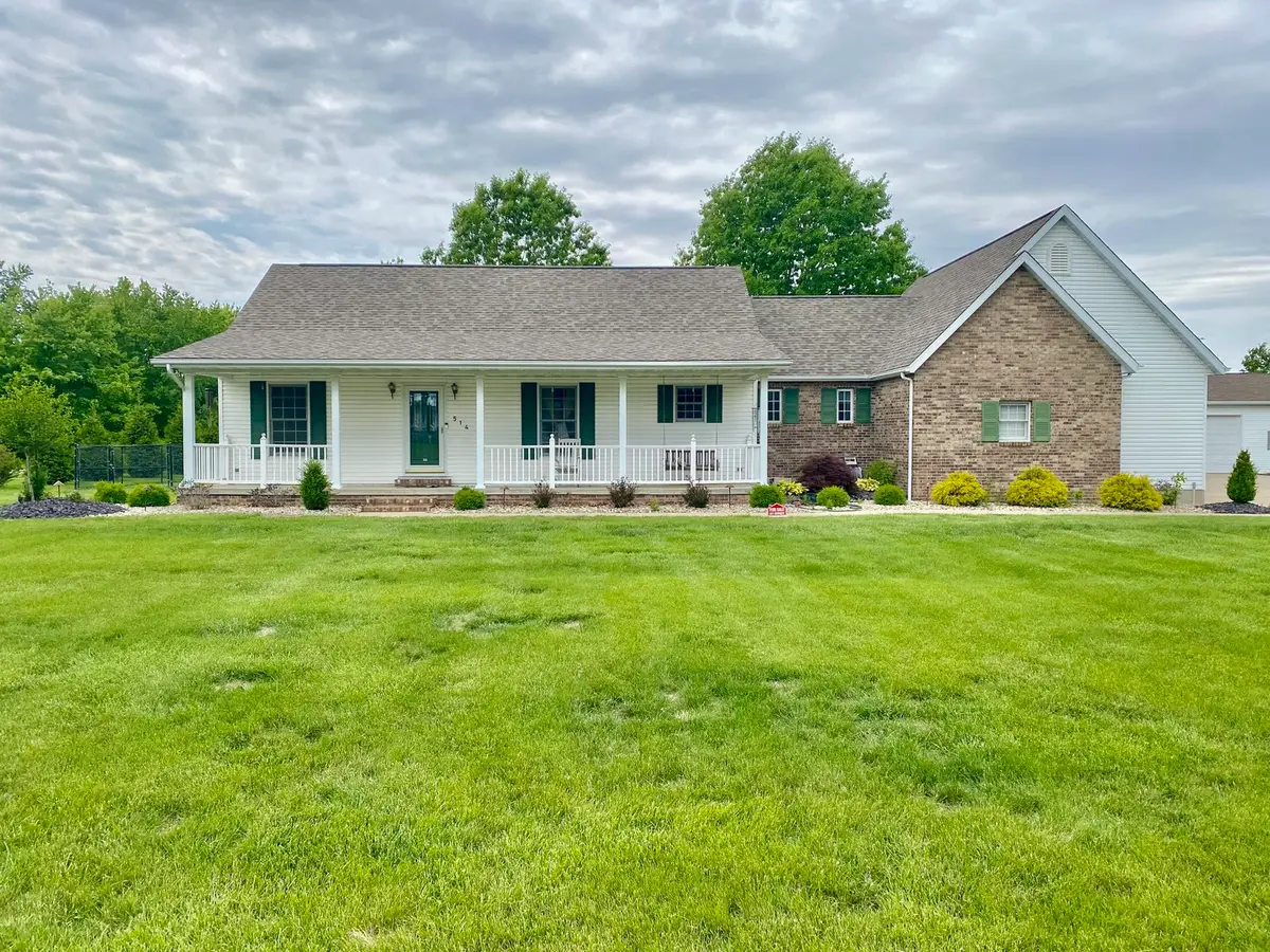 514 Country Club Road, Centralia, IL 62801 - #1