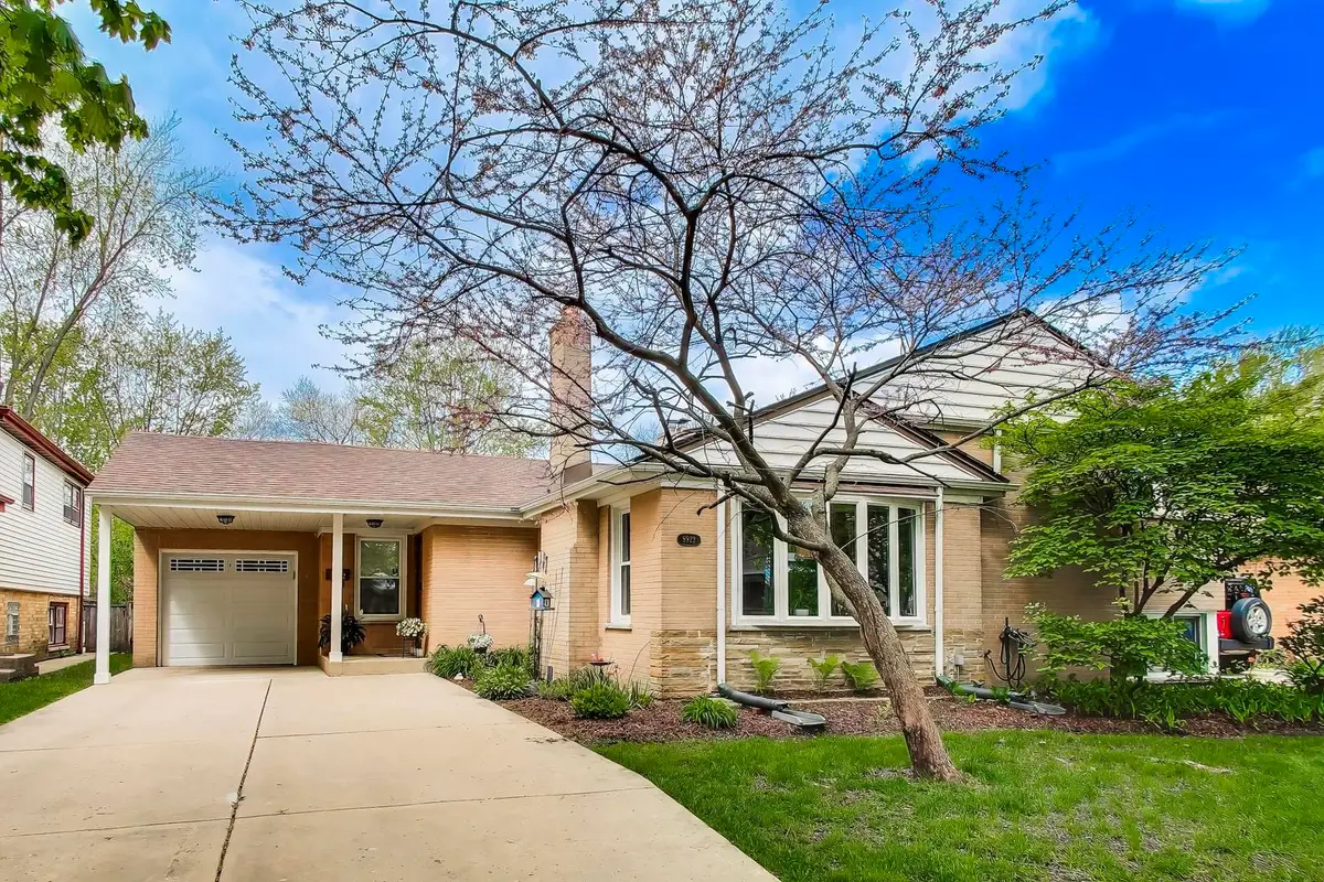 8922 Ewing Avenue, Evanston, IL 60203 - #1