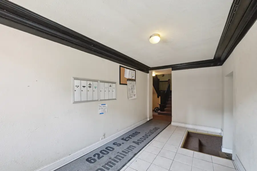 6206 S Evans Avenue #1, Chicago, IL 60637 - #2