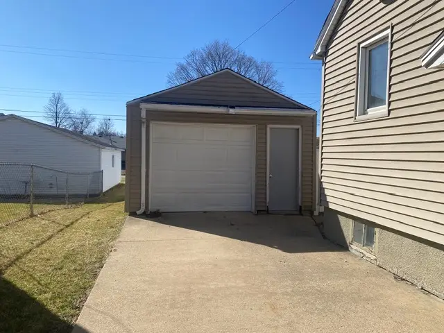325 W 3rd Street, Spring Valley, IL 61362 - #2