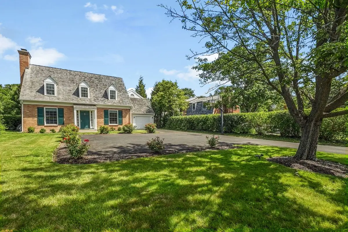 110 E Sheridan Road, Lake Bluff, IL 60044 - #1