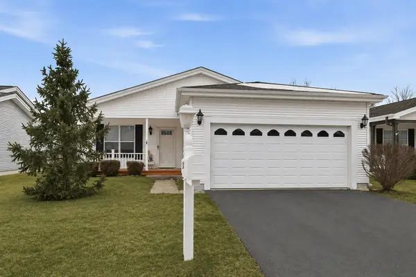 54 Rocking Horse Lane, Grayslake, IL 60030