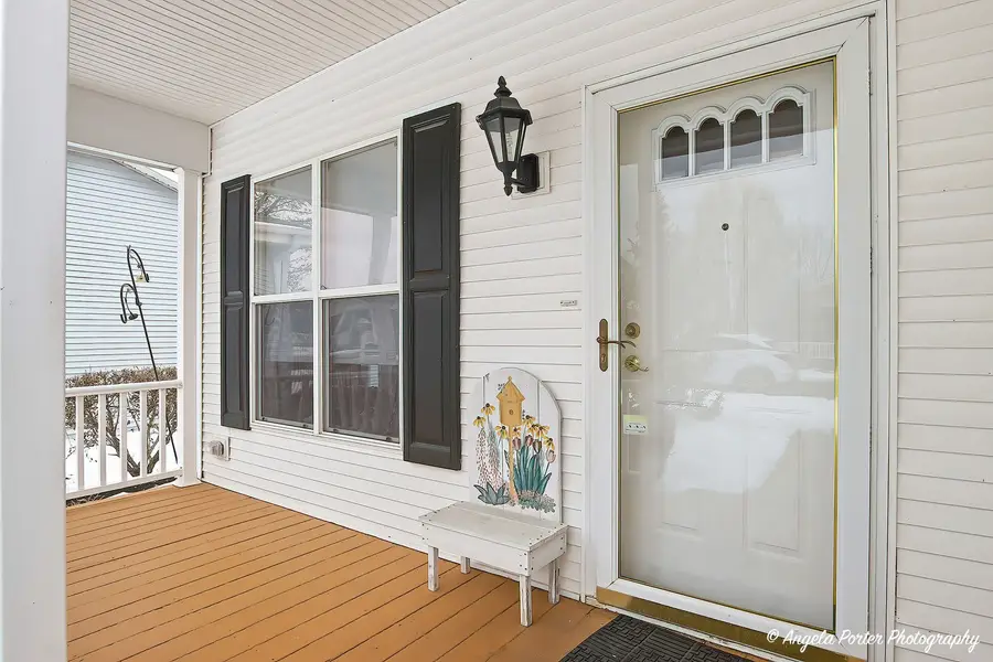 54 Rocking Horse Lane, Grayslake, IL 60030 - #2