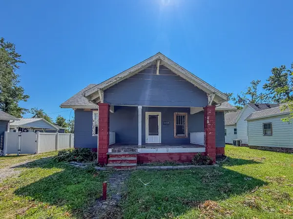931 1st Street, Charleston, IL 61920
