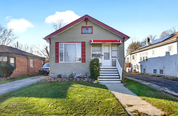 Address Withheld By Seller, Maywood, IL 60153