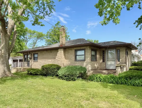 1404 Plain Street, Peru, IL 61354