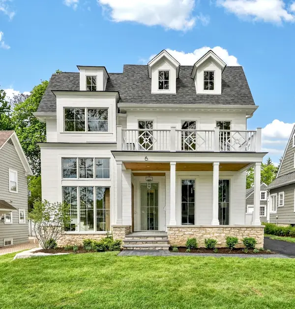 6 S Elm Street, Hinsdale, IL 60521
