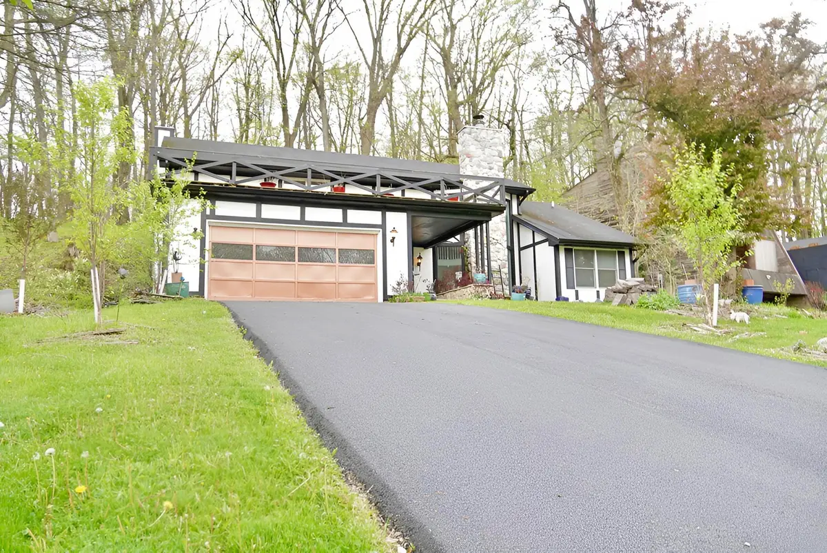 456 Roxbury Road, Valparaiso, IN 46385 - #1