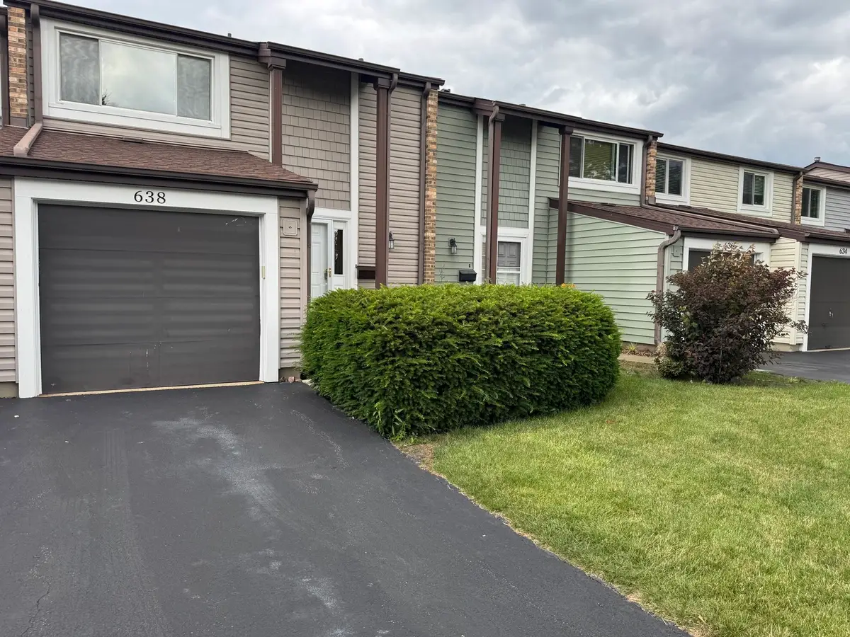 638 Lakeside Circle Drive, Wheeling, IL 60090 - #1