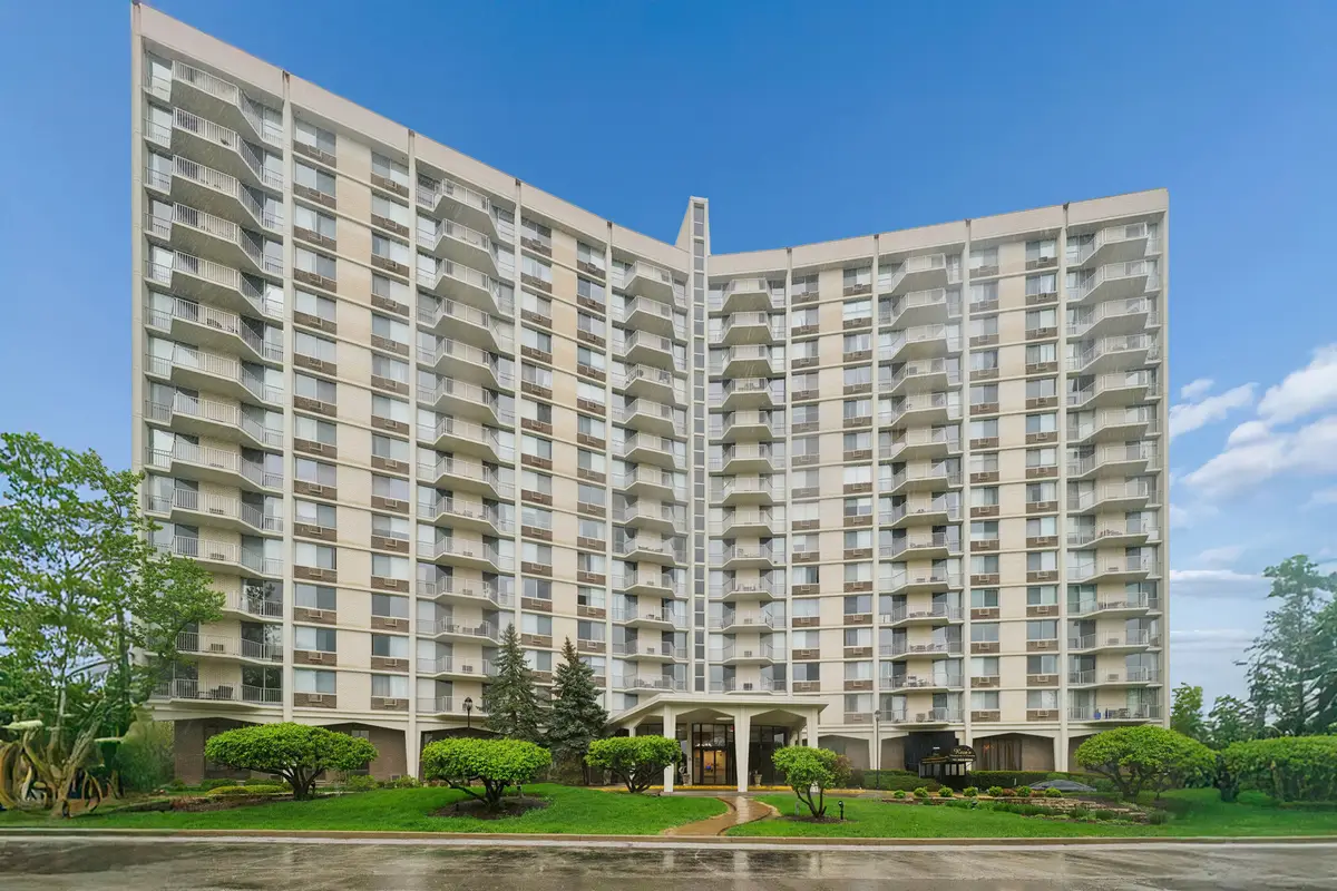 40 N Tower Road #11H, Oak Brook, IL 60523 - #1
