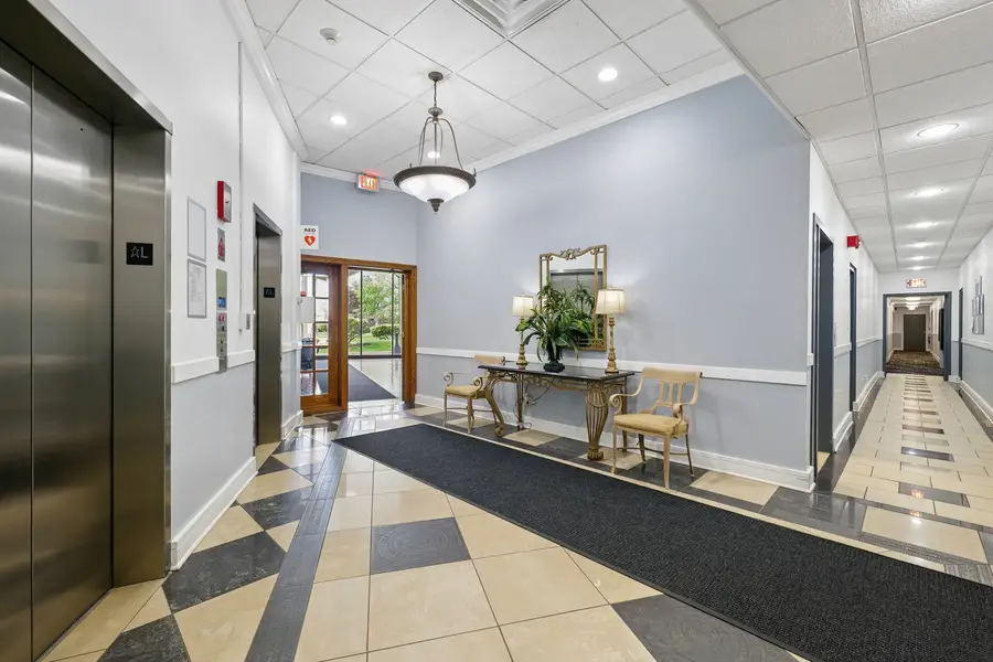 40 N Tower Road #11H, Oak Brook, IL 60523 - #2