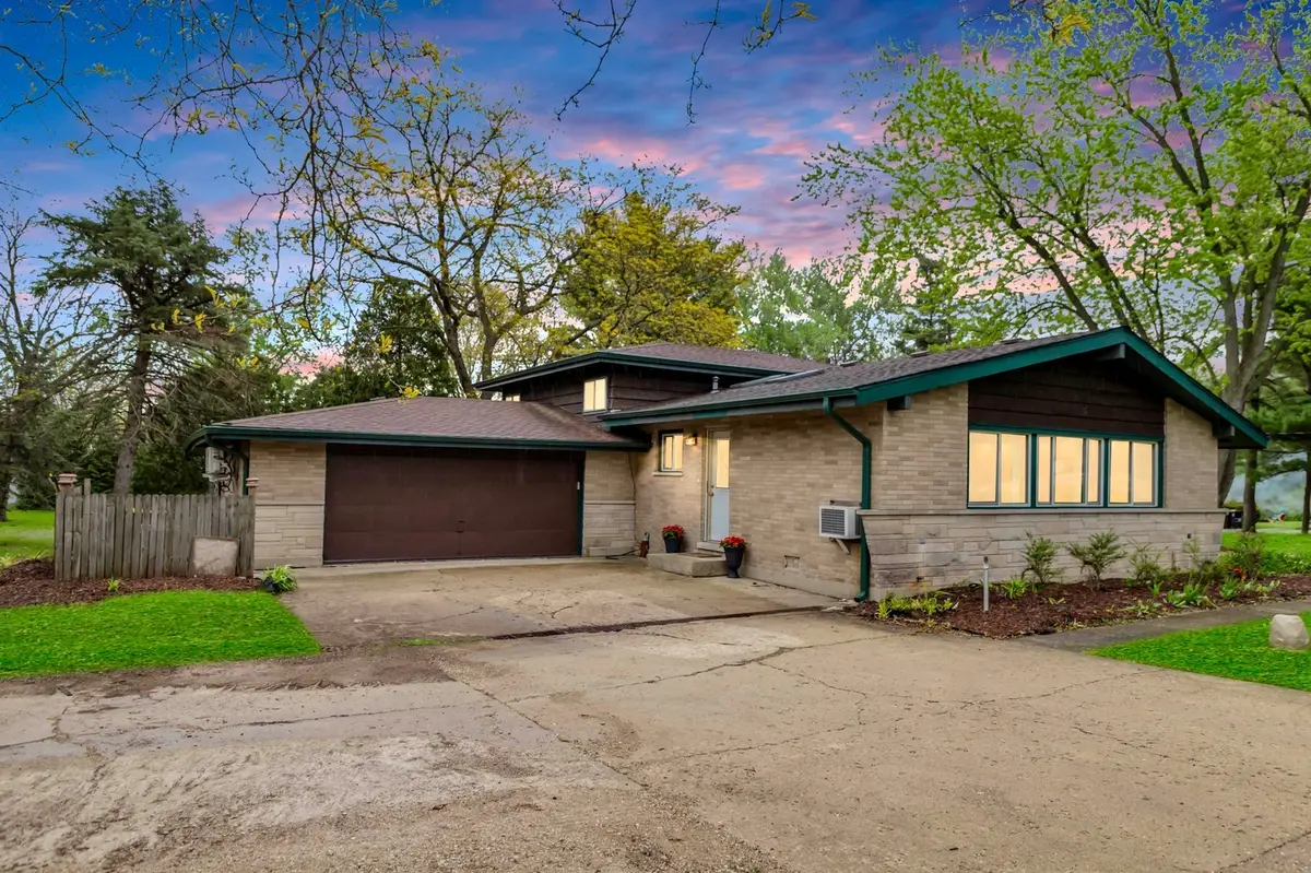 2N629 Jefferson Street, West Chicago, IL 60185 - #1