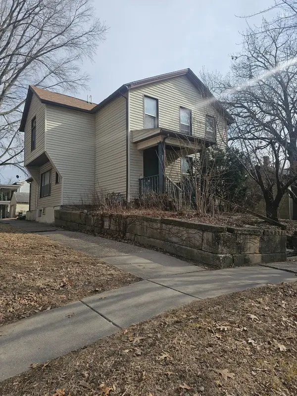929 Bridge Avenue, Davenport, IA 52803