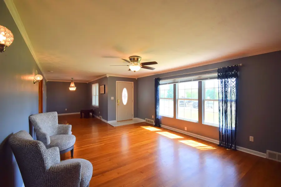 7 Fairway Drive, Mount Vernon, IL 62864 - #3